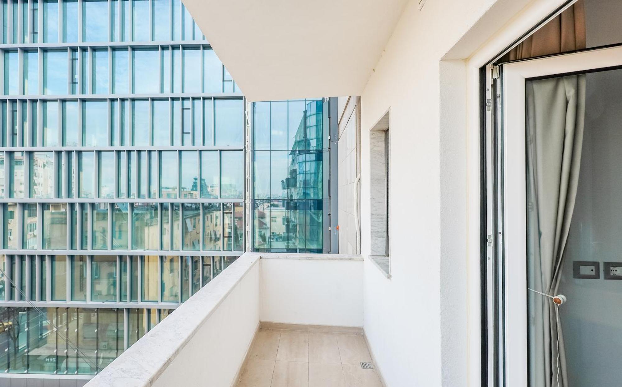 Premium Apartment In The Center Tirana Kültér fotó
