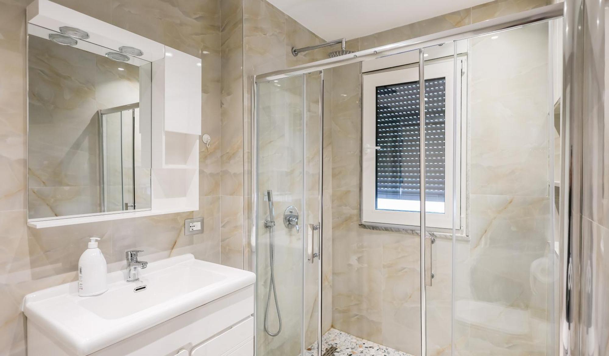 Premium Apartment In The Center Tirana Kültér fotó